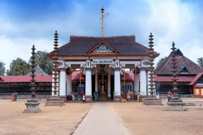  Vaikom Mahadeva Temple